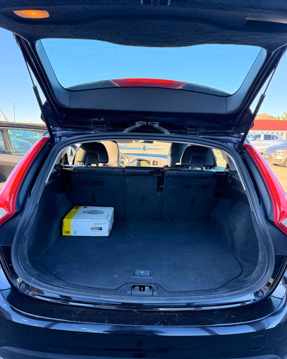 Volvo V60 фото 13