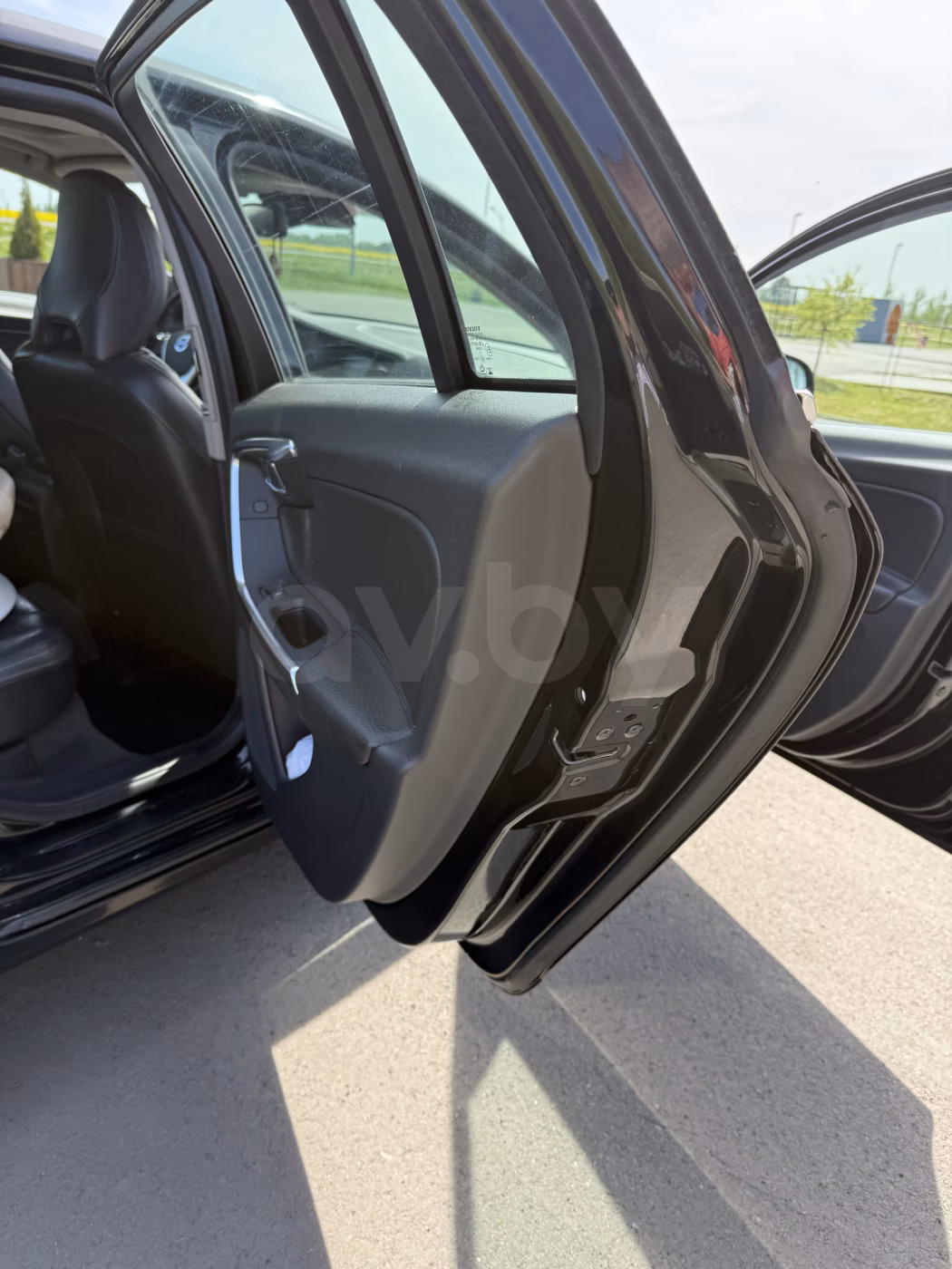 Volvo V60 фото 19