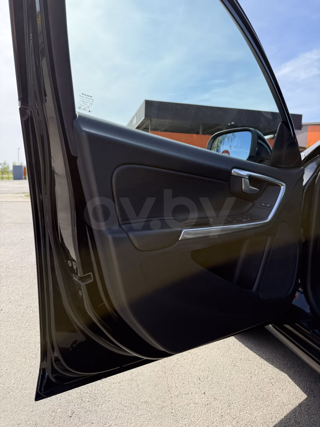 Volvo V60 фото 26