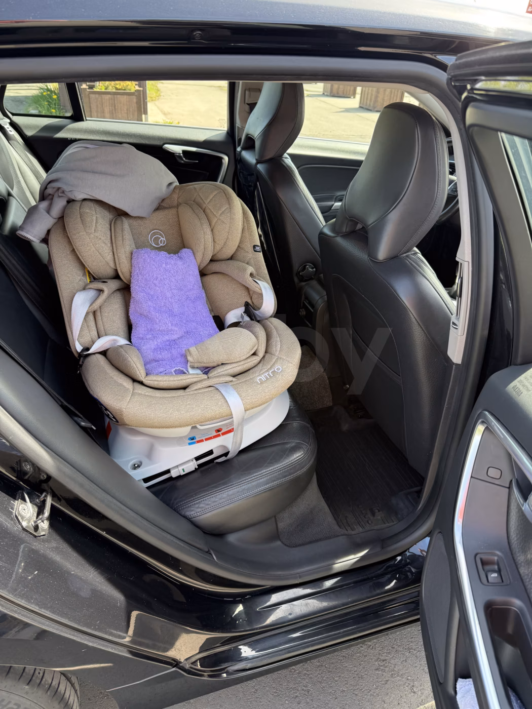 Volvo V60 фото 18