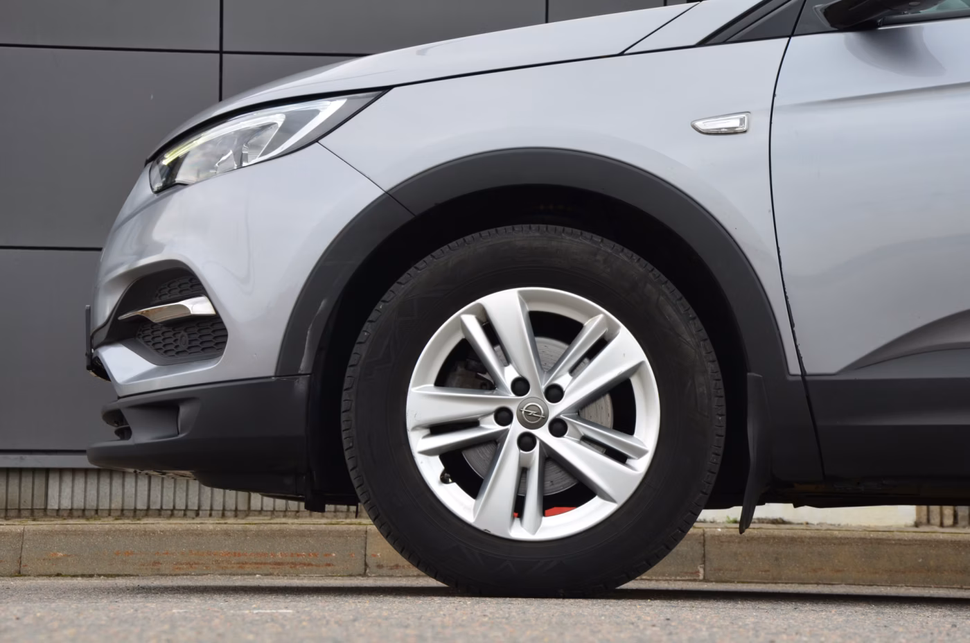 Opel Grandland X фото 8