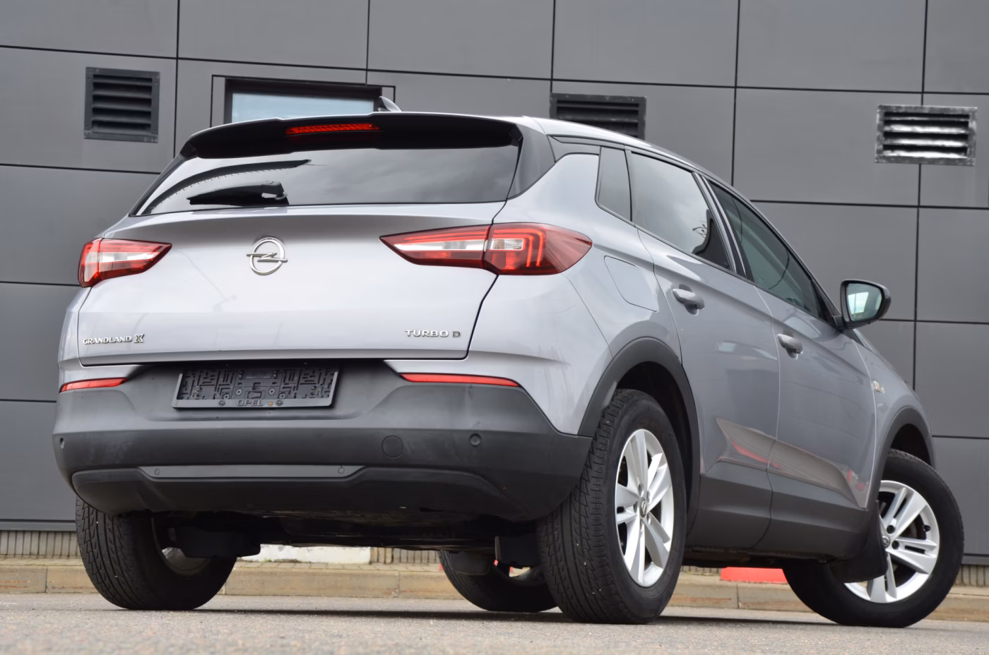 Opel Grandland X фото 12