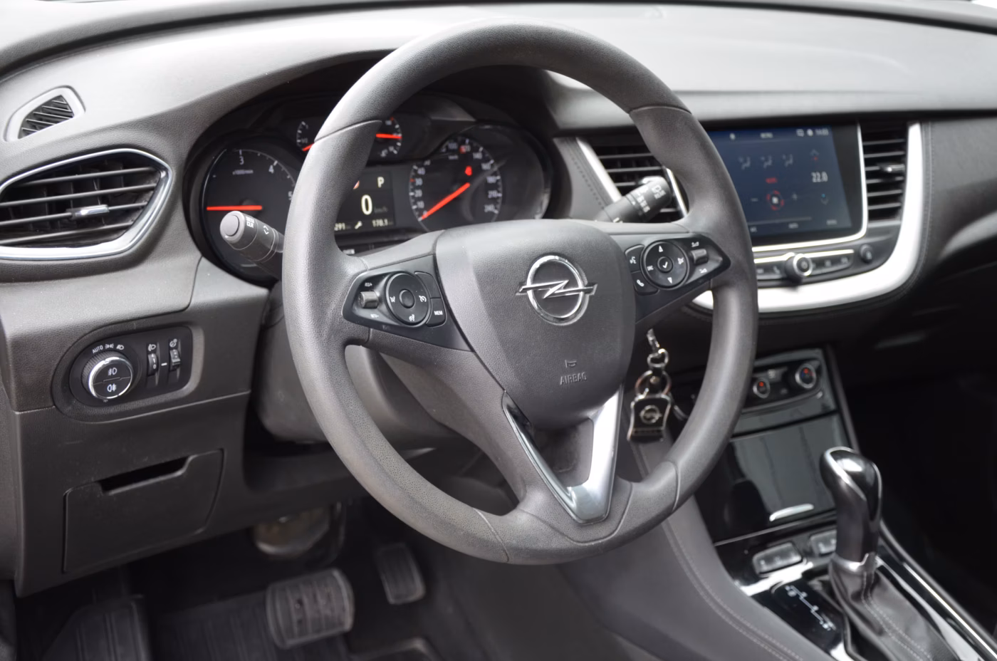 Opel Grandland X фото 16