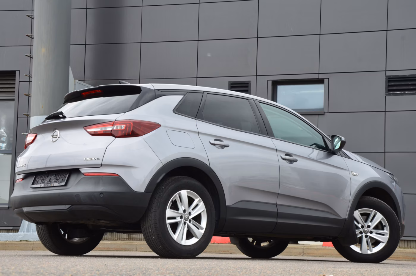 Opel Grandland X фото 30