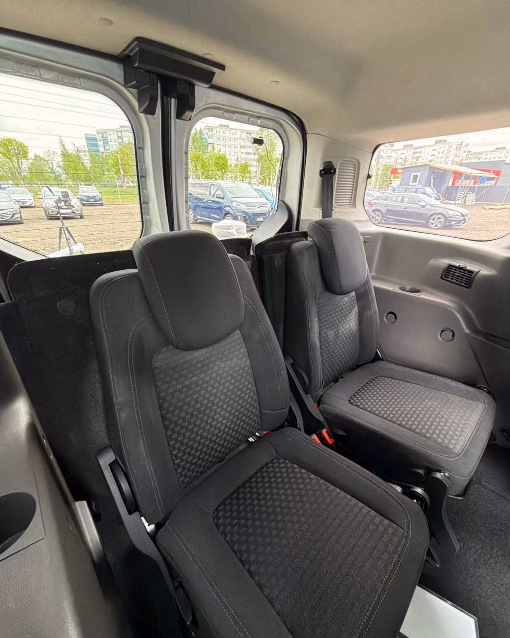 Ford Tourneo Connect фото 15