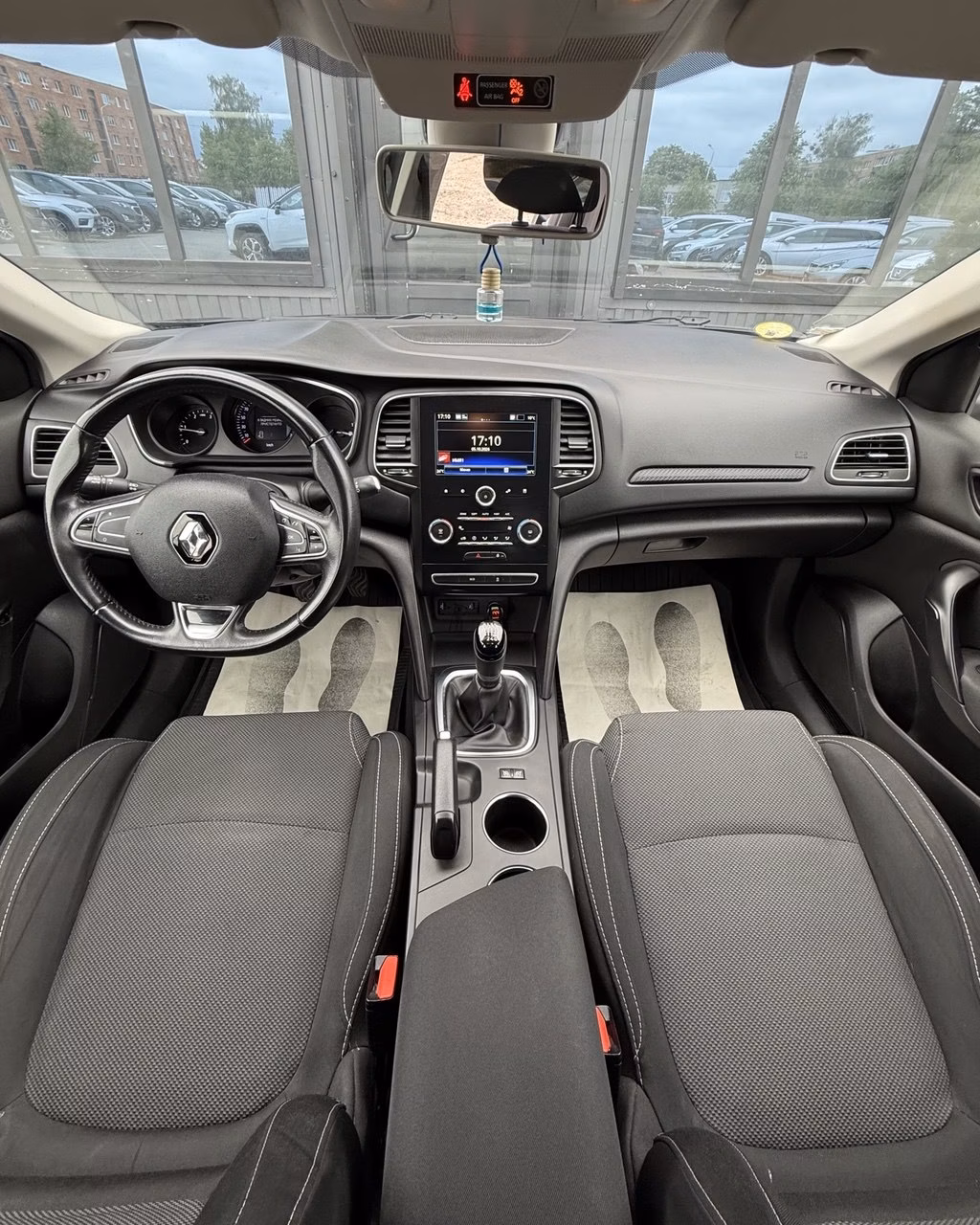 Renault Megane фото 9