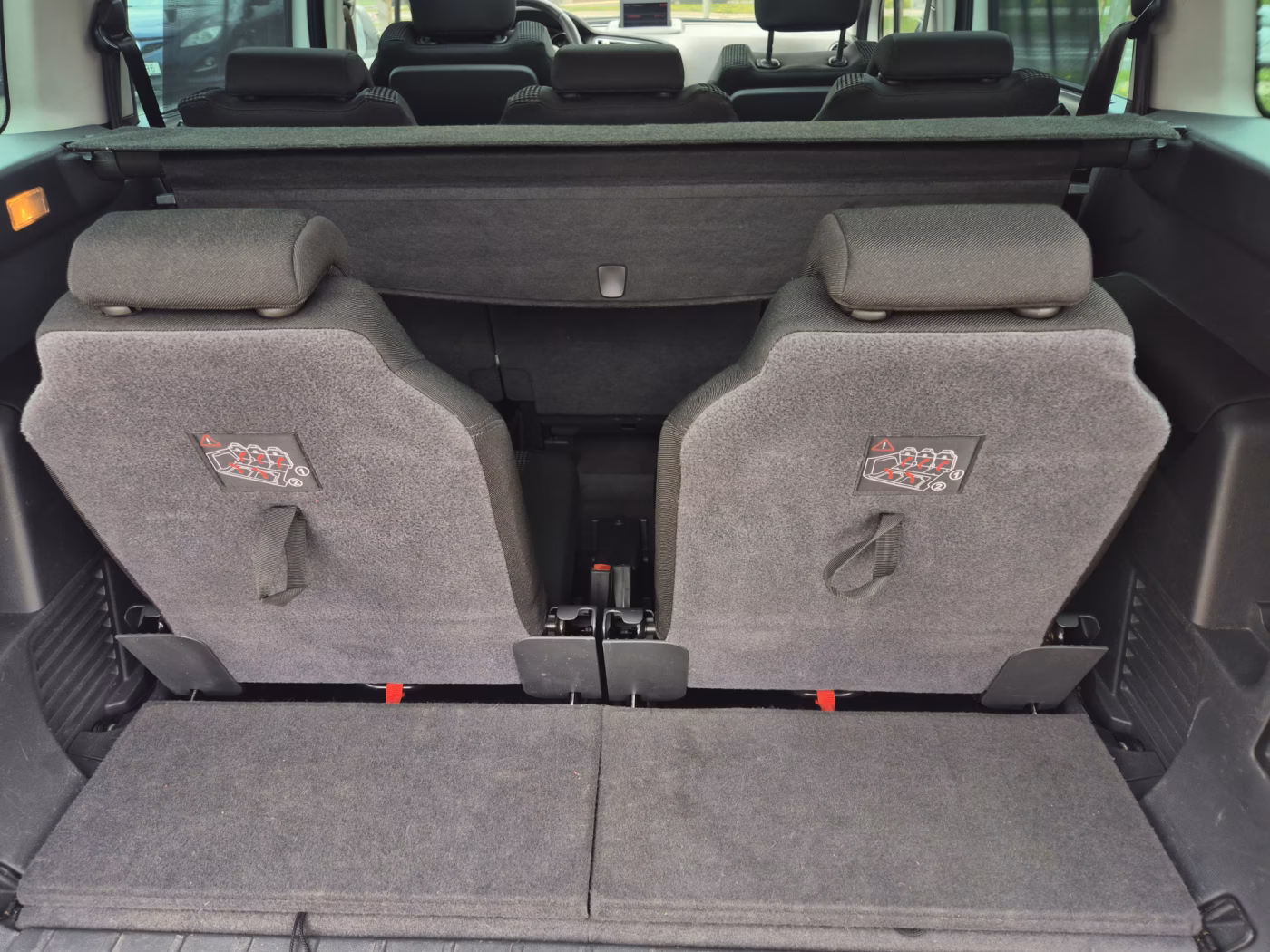 Peugeot 5008 фото 13