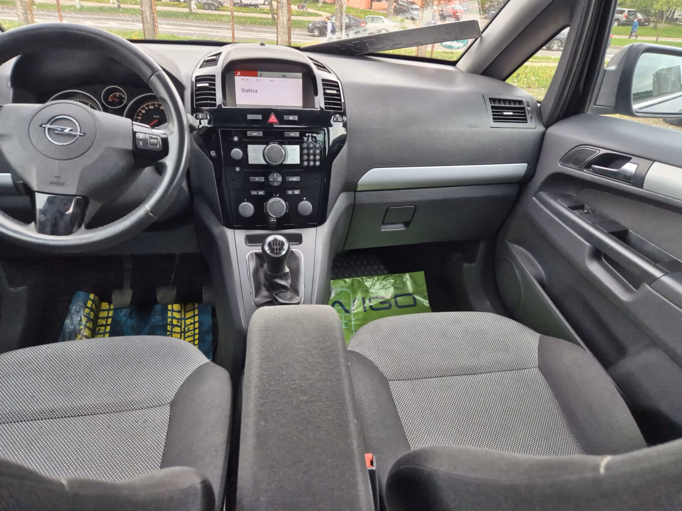Opel Zafira фото 10