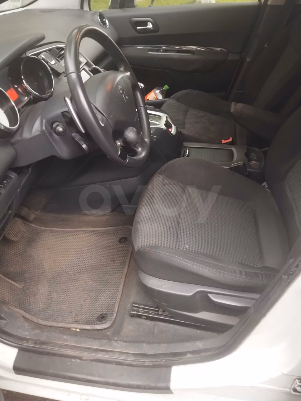 Peugeot 5008 фото 8