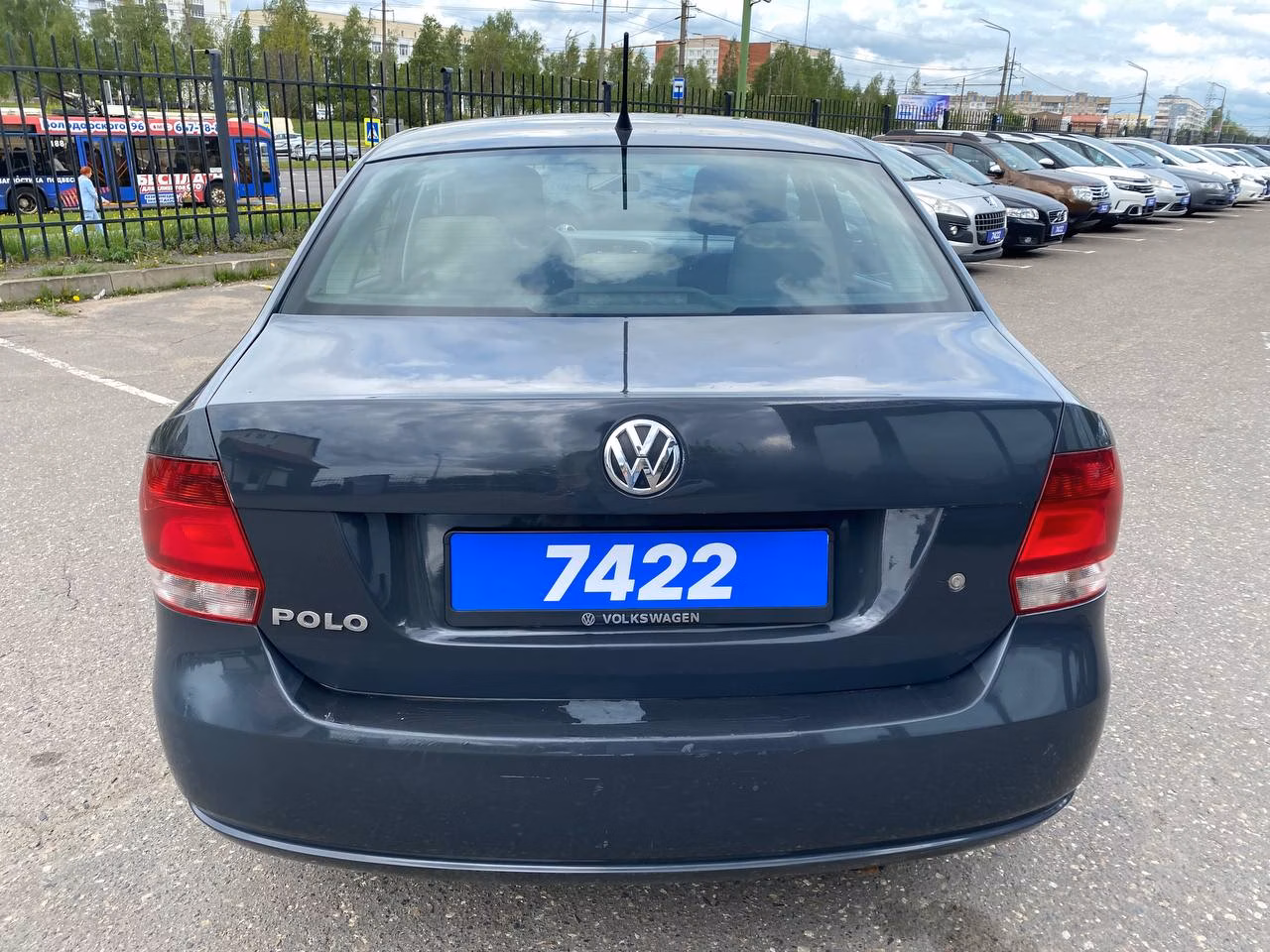 Volkswagen Polo Sedan фото 6