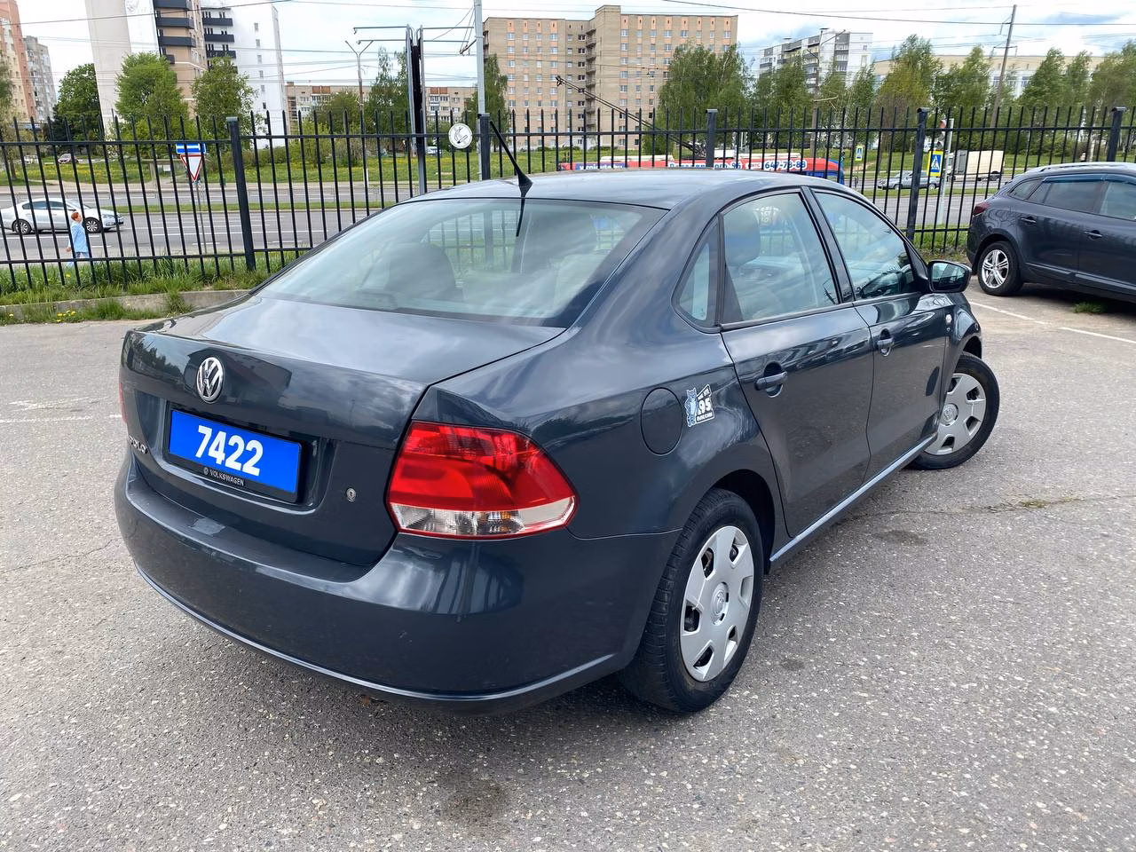 Volkswagen Polo Sedan фото 5