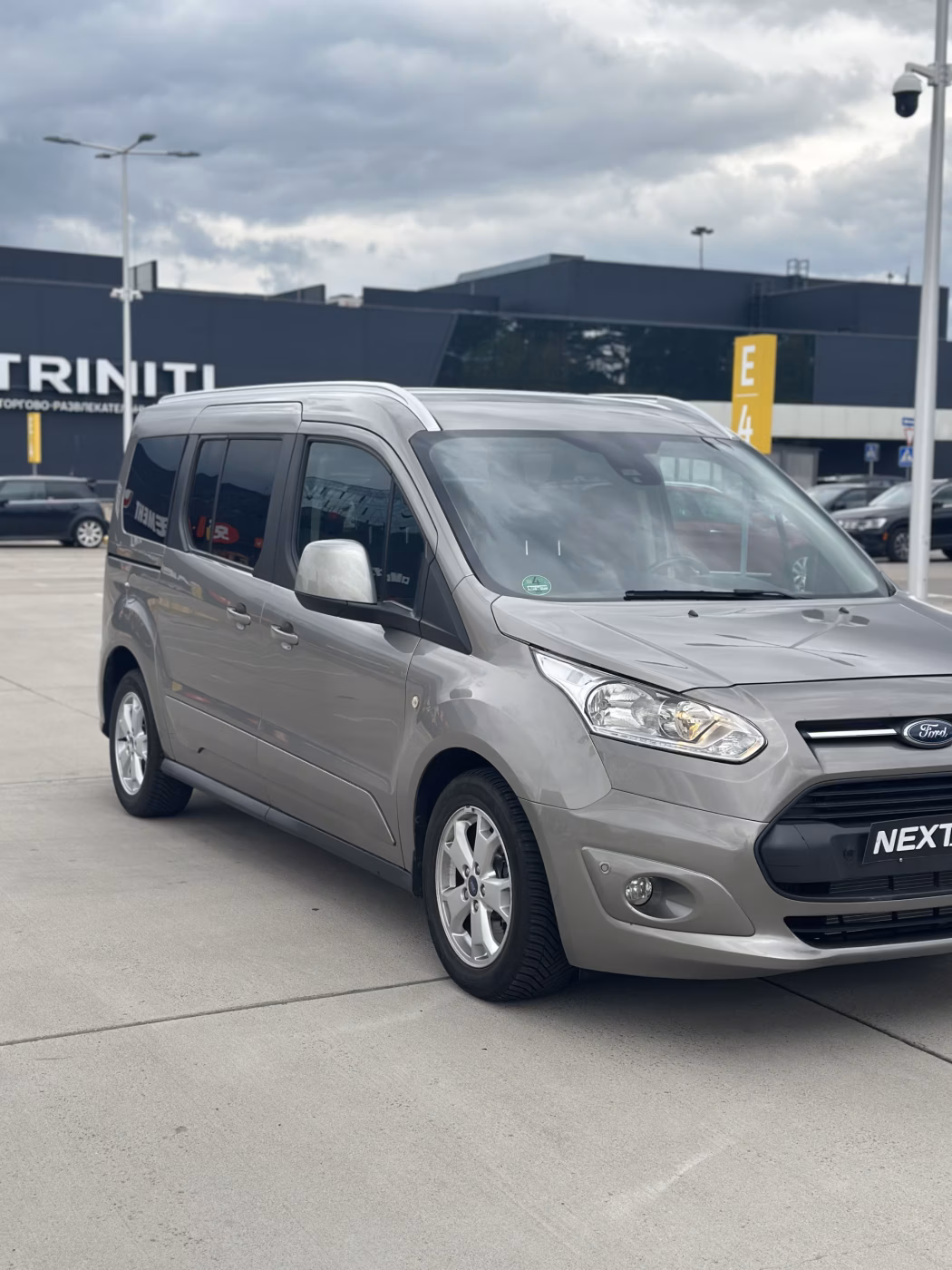 Ford Tourneo Connect фото 4