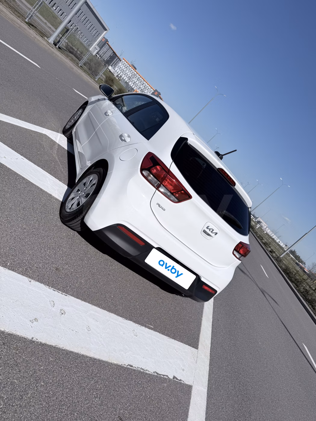 Kia Rio фото 10