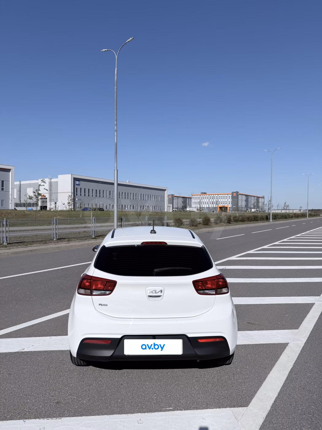 Kia Rio фото 11