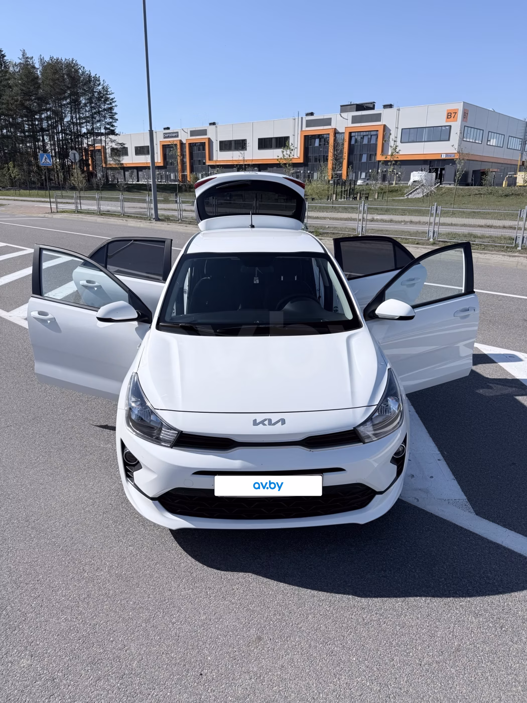 Kia Rio фото 8