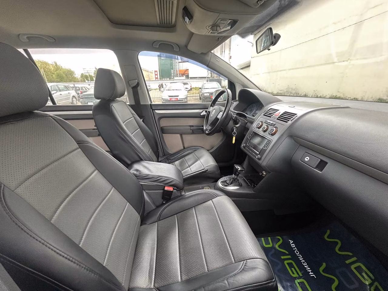 Volkswagen Touran Cross фото 9