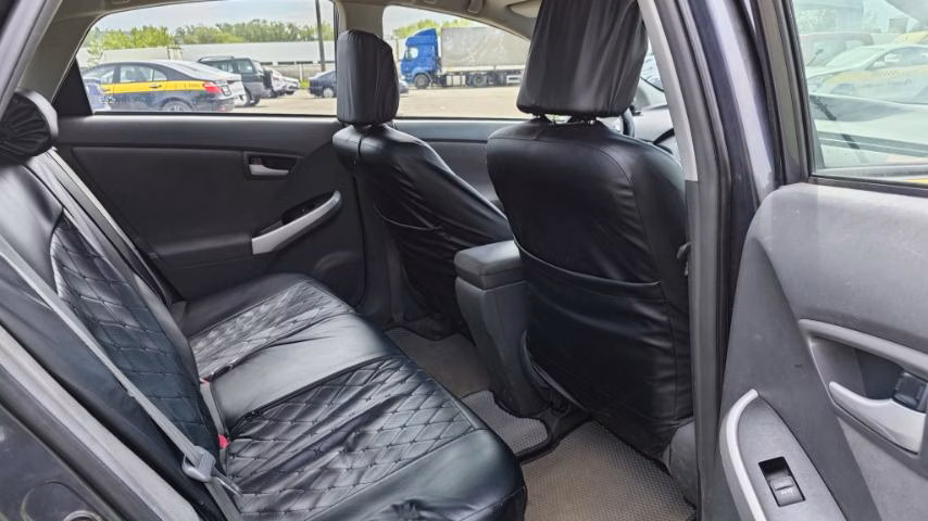Toyota Prius фото 14