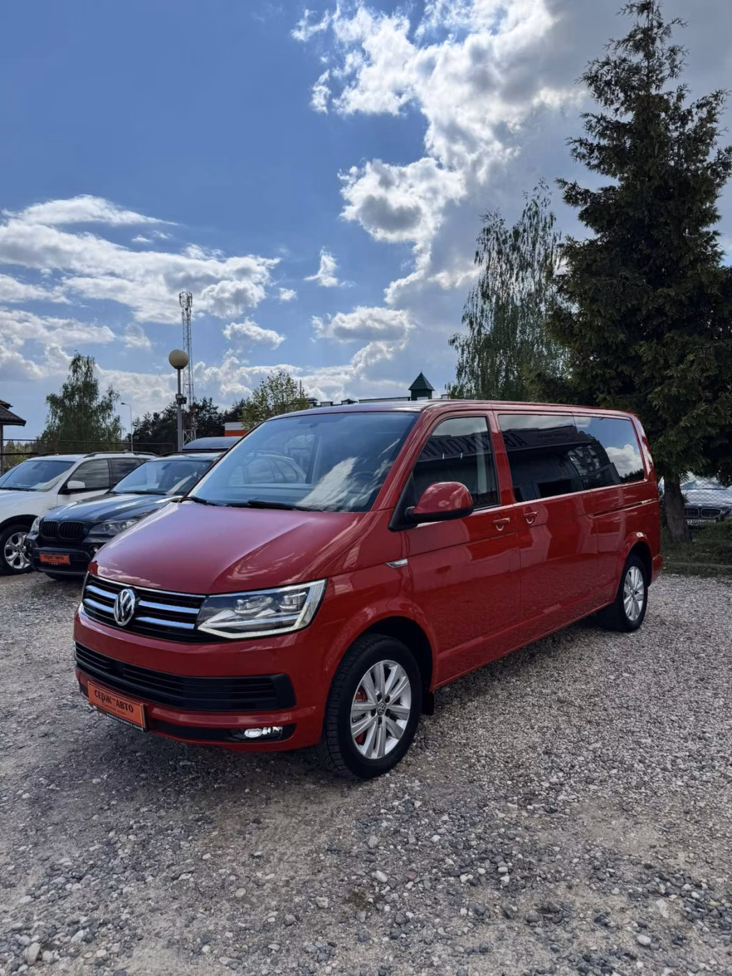 Volkswagen Multivan фото 3