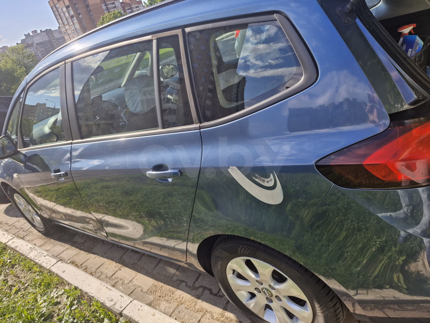 Opel Zafira фото 6