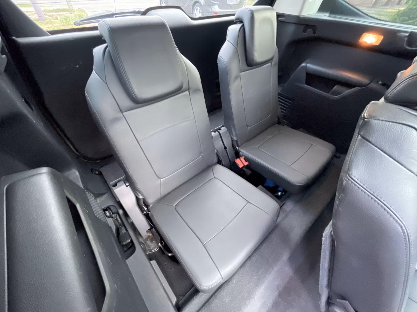 Peugeot 5008 фото 12