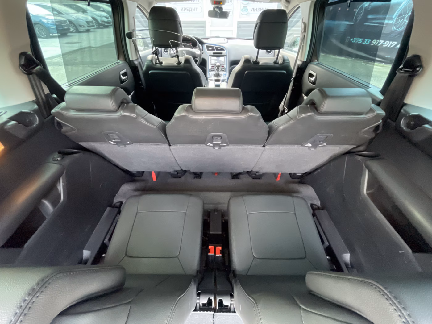 Peugeot 5008 фото 11