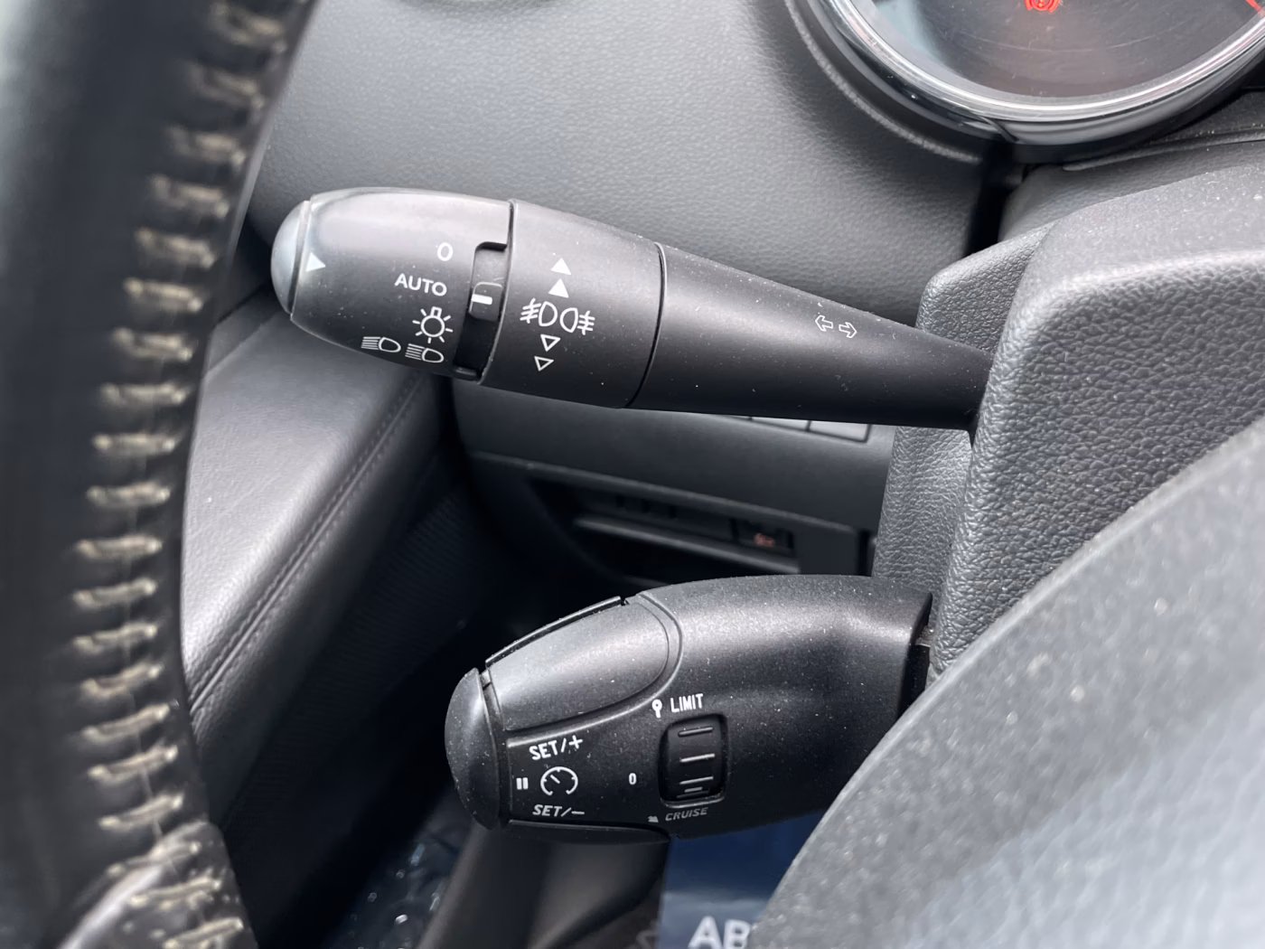 Peugeot 5008 фото 20