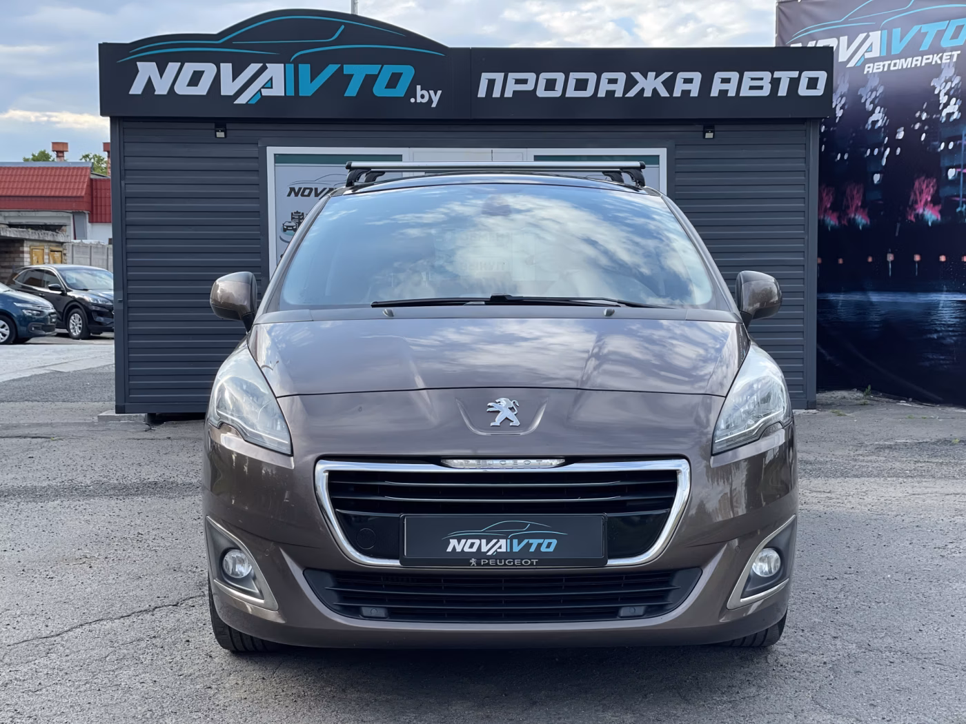 Peugeot 5008 фото 2