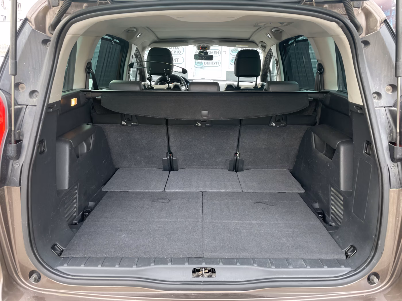 Peugeot 5008 фото 28
