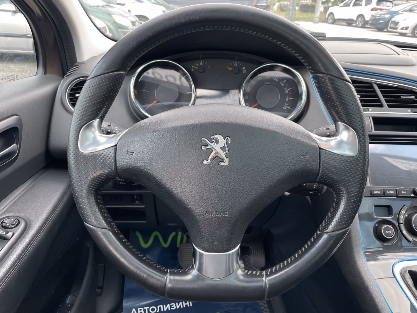 Peugeot 5008 фото 19