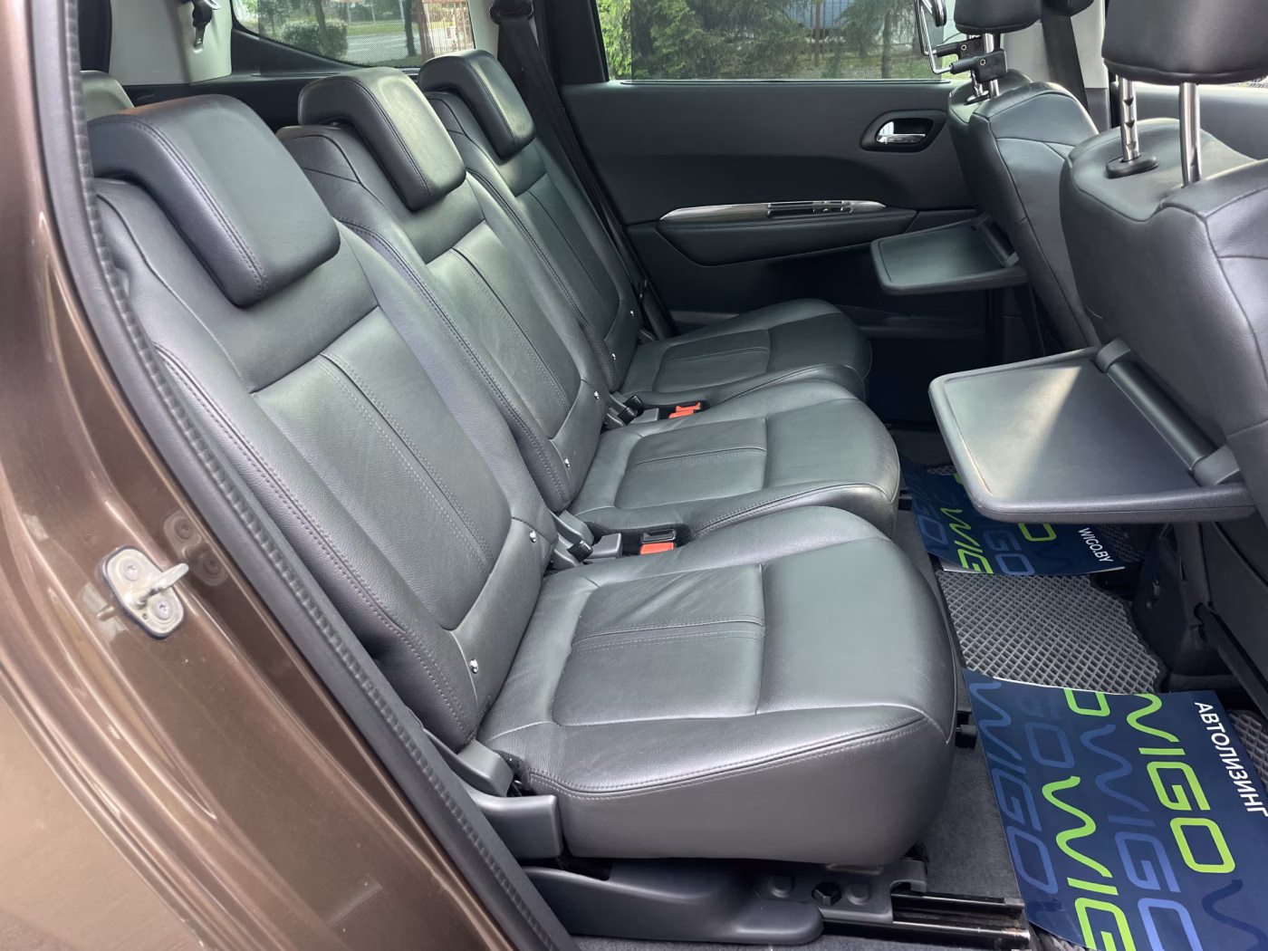 Peugeot 5008 фото 13