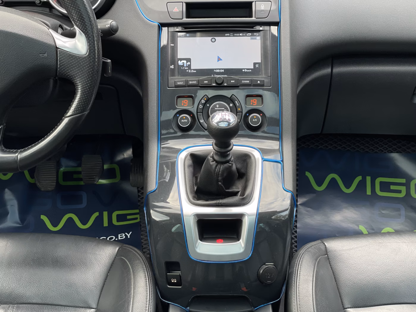 Peugeot 5008 фото 17