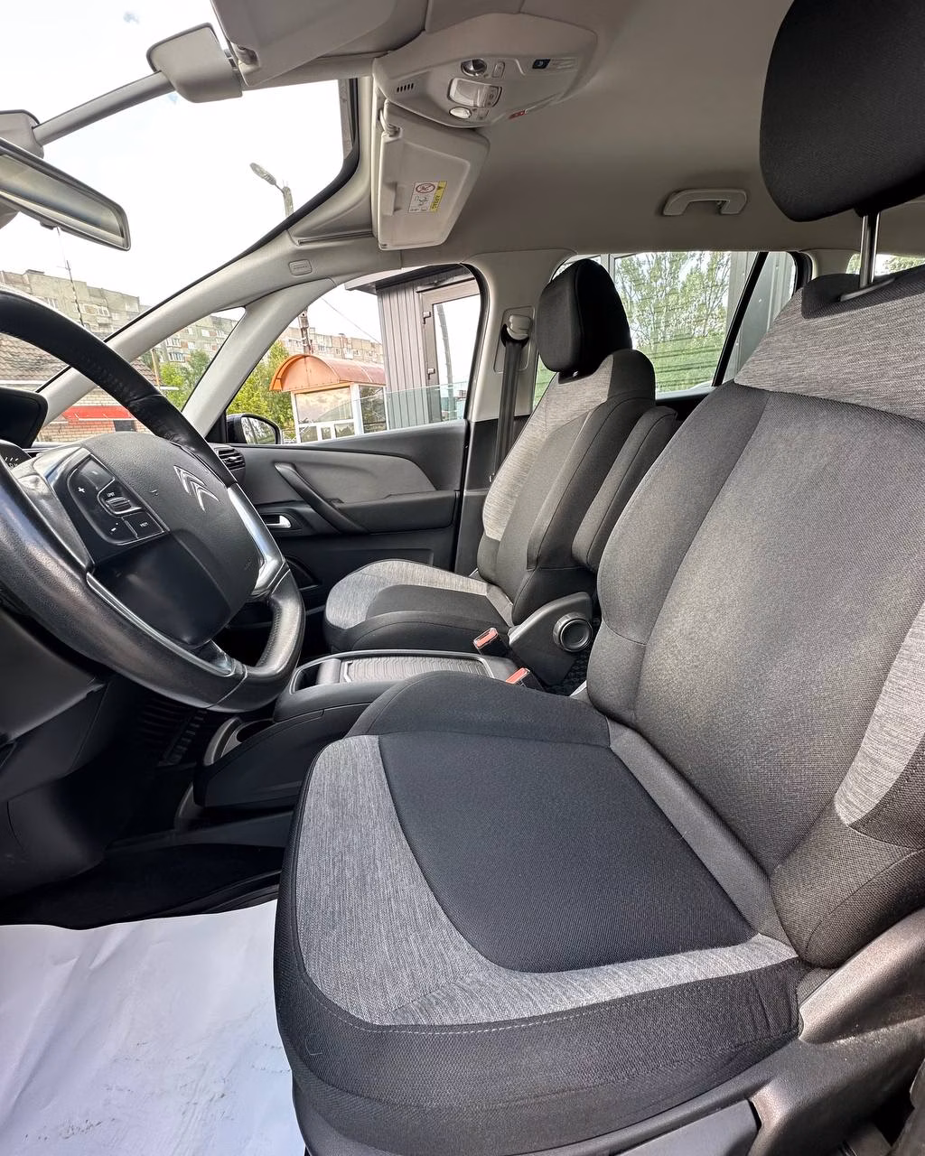 Citroen C4 Grand Spacetourer фото 7