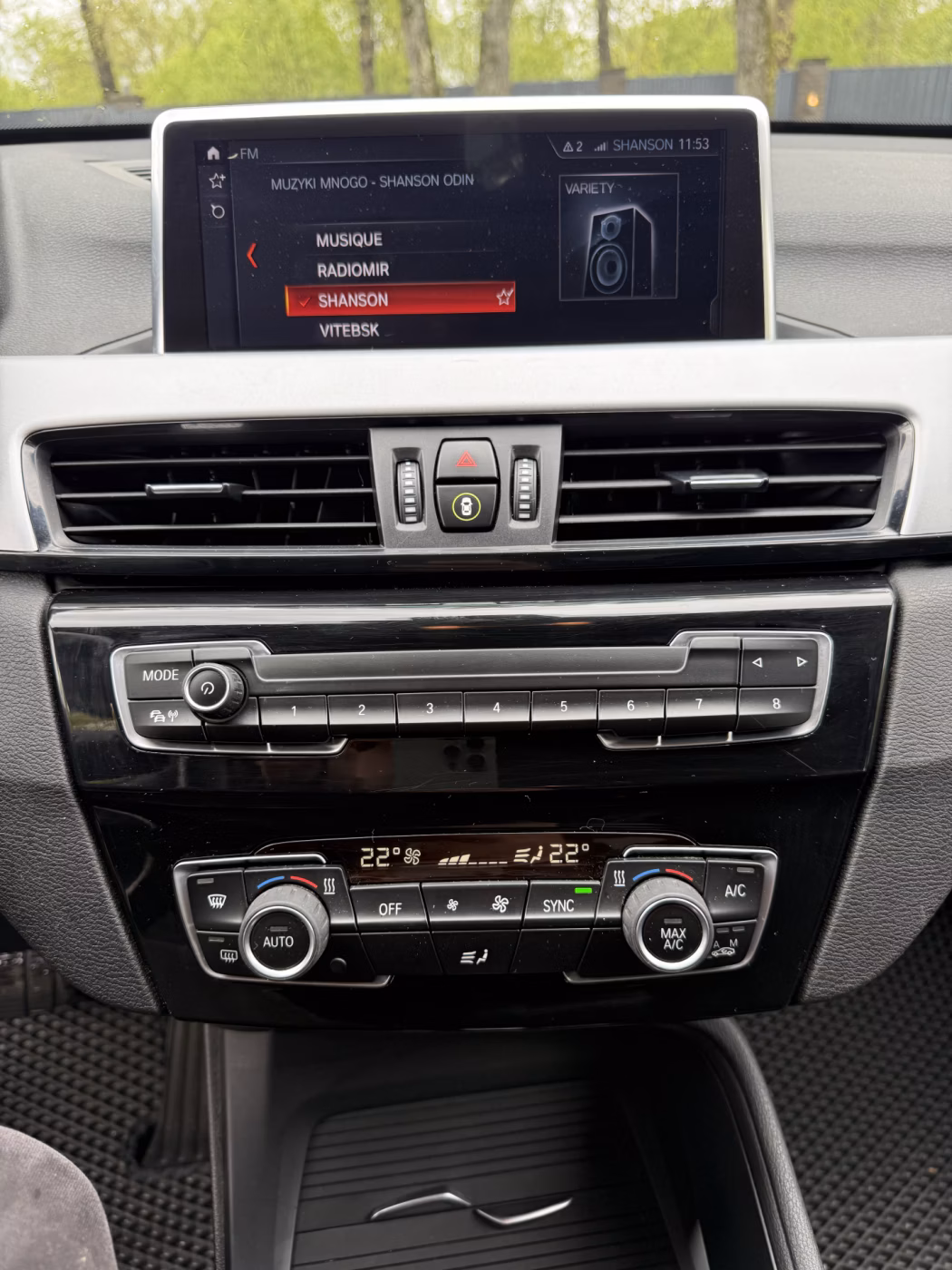 BMW X1 фото 16