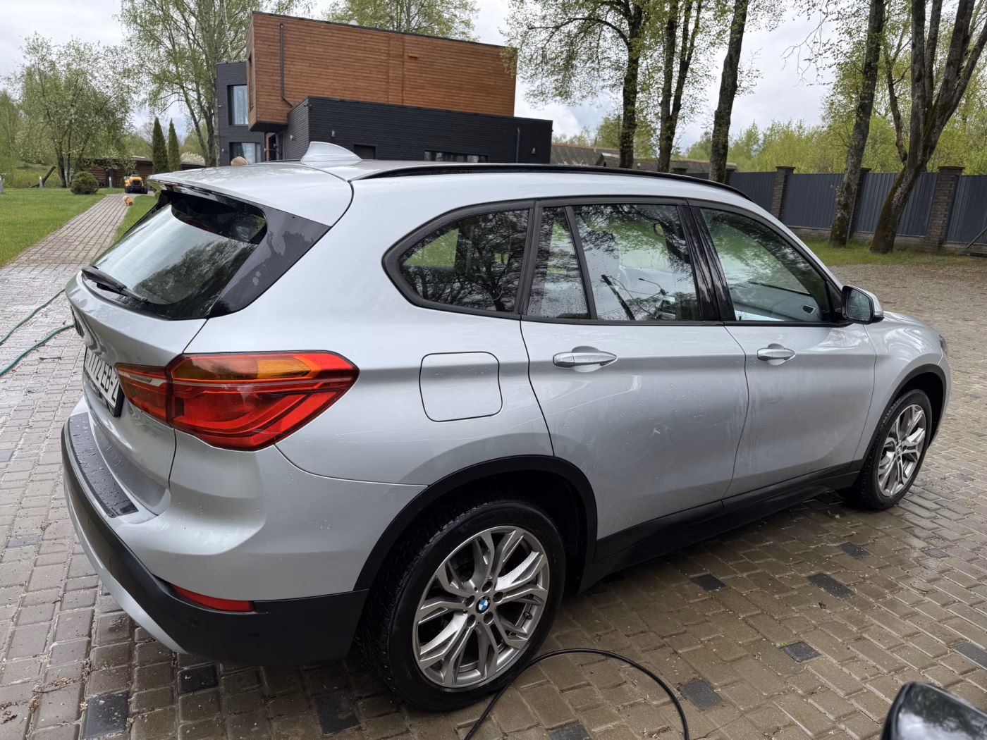 BMW X1 фото 8
