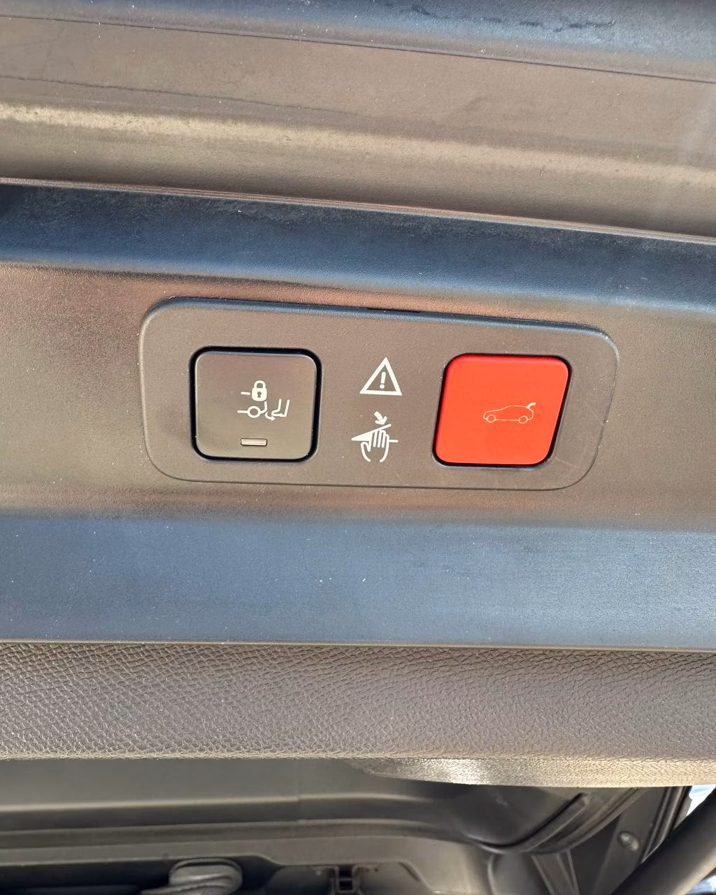 Peugeot 5008 фото 14