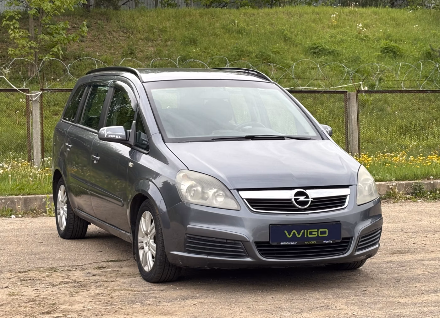 Opel Zafira фото 2