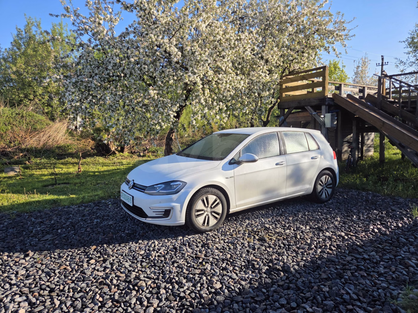 Volkswagen e-Golf фото 11