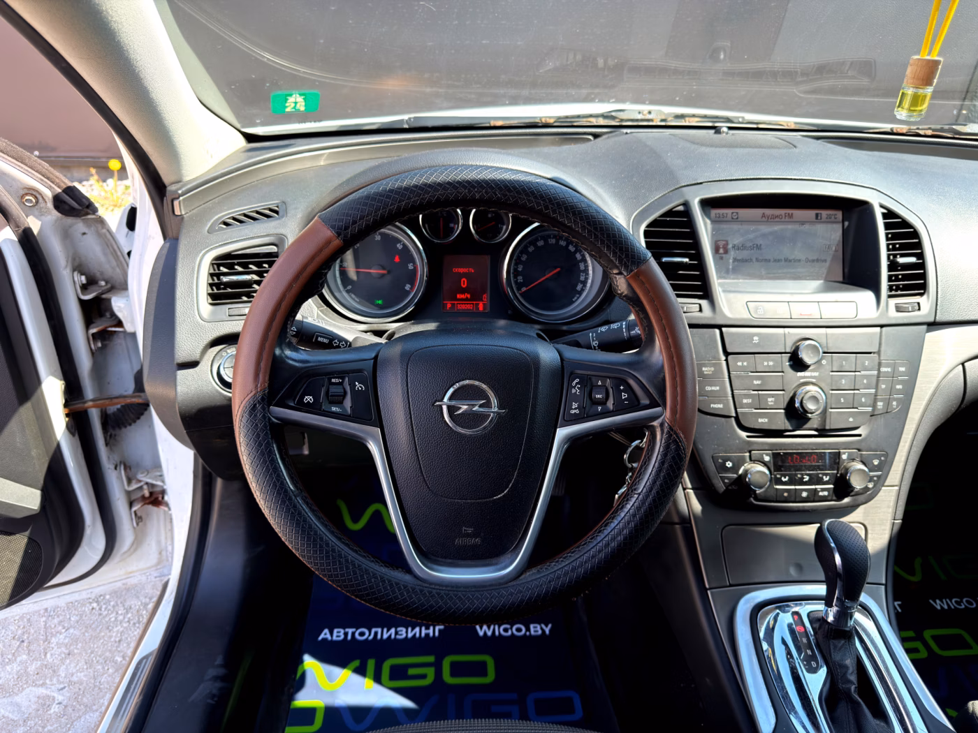 Opel Insignia фото 9