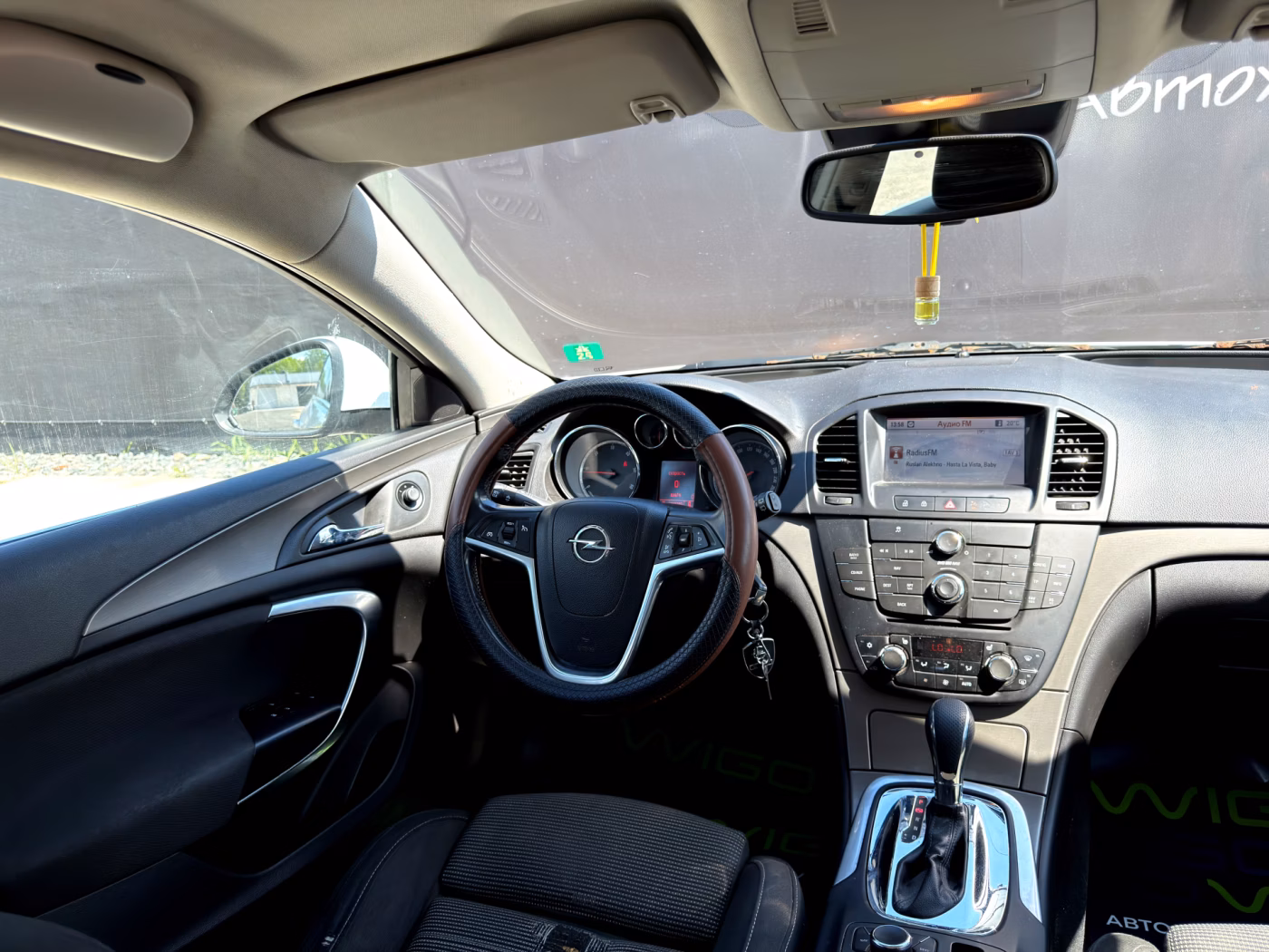Opel Insignia фото 12