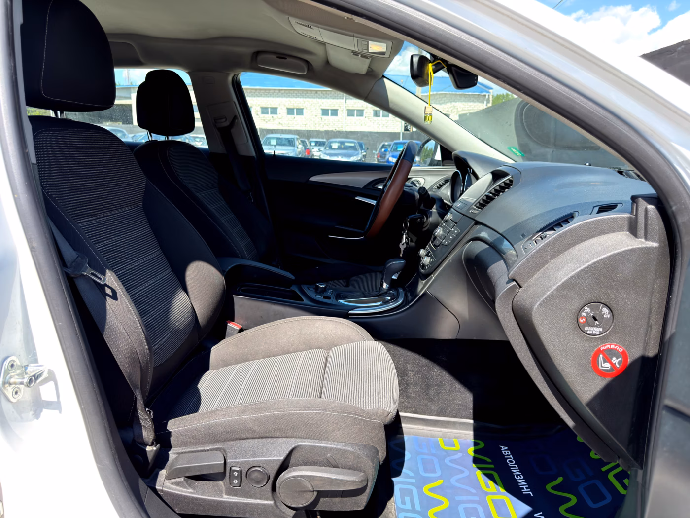 Opel Insignia фото 14