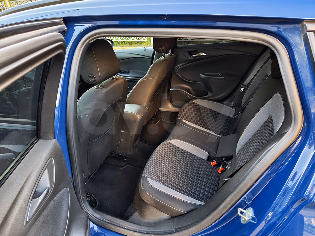 Opel Astra фото 8