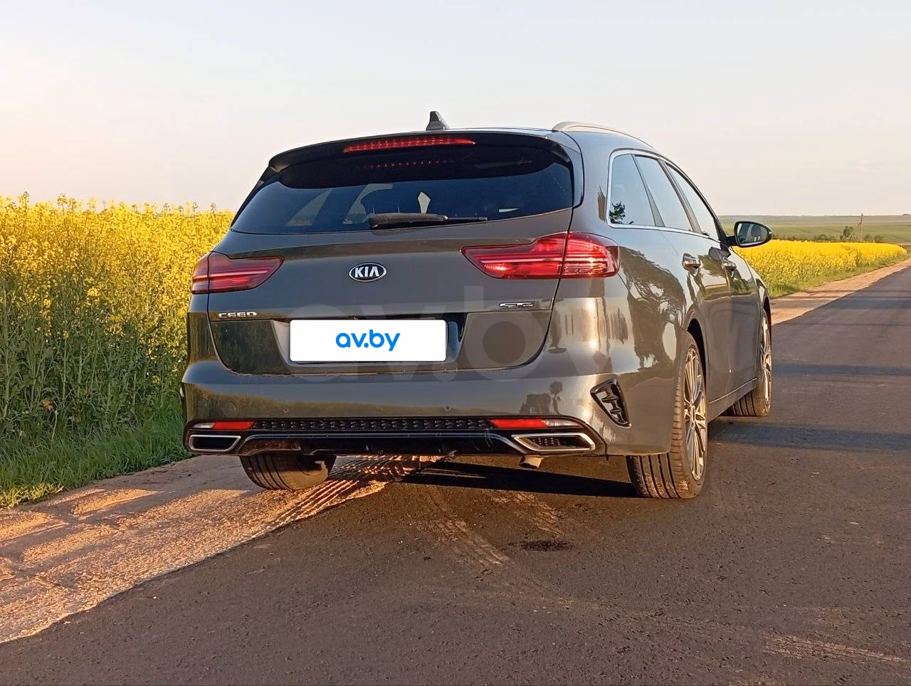 Kia Cee'd фото 11