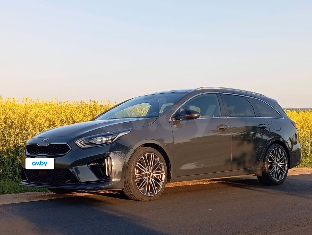 Kia Cee'd фото 9