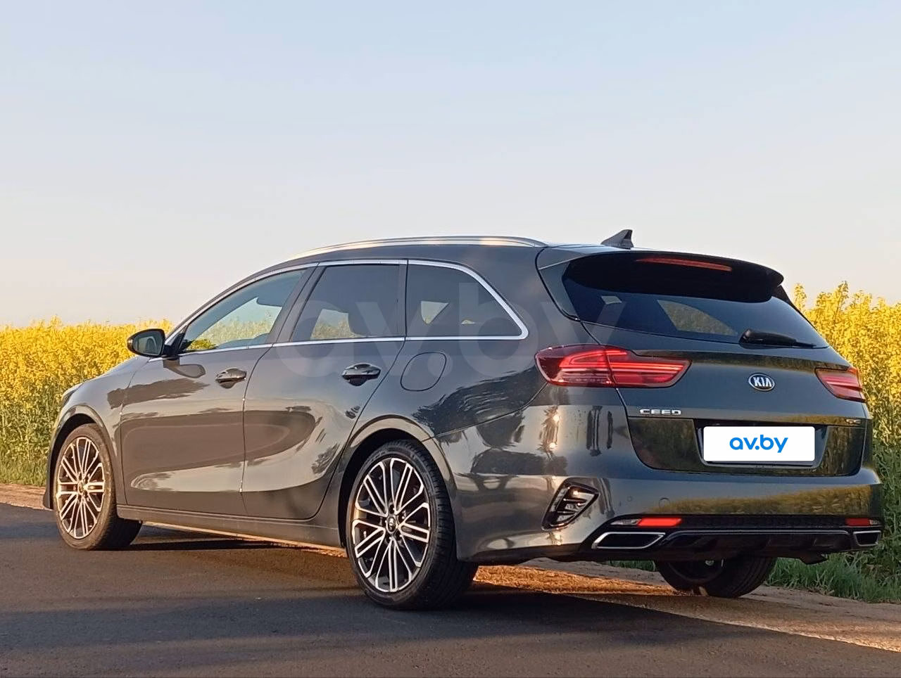 Kia Cee'd фото 2