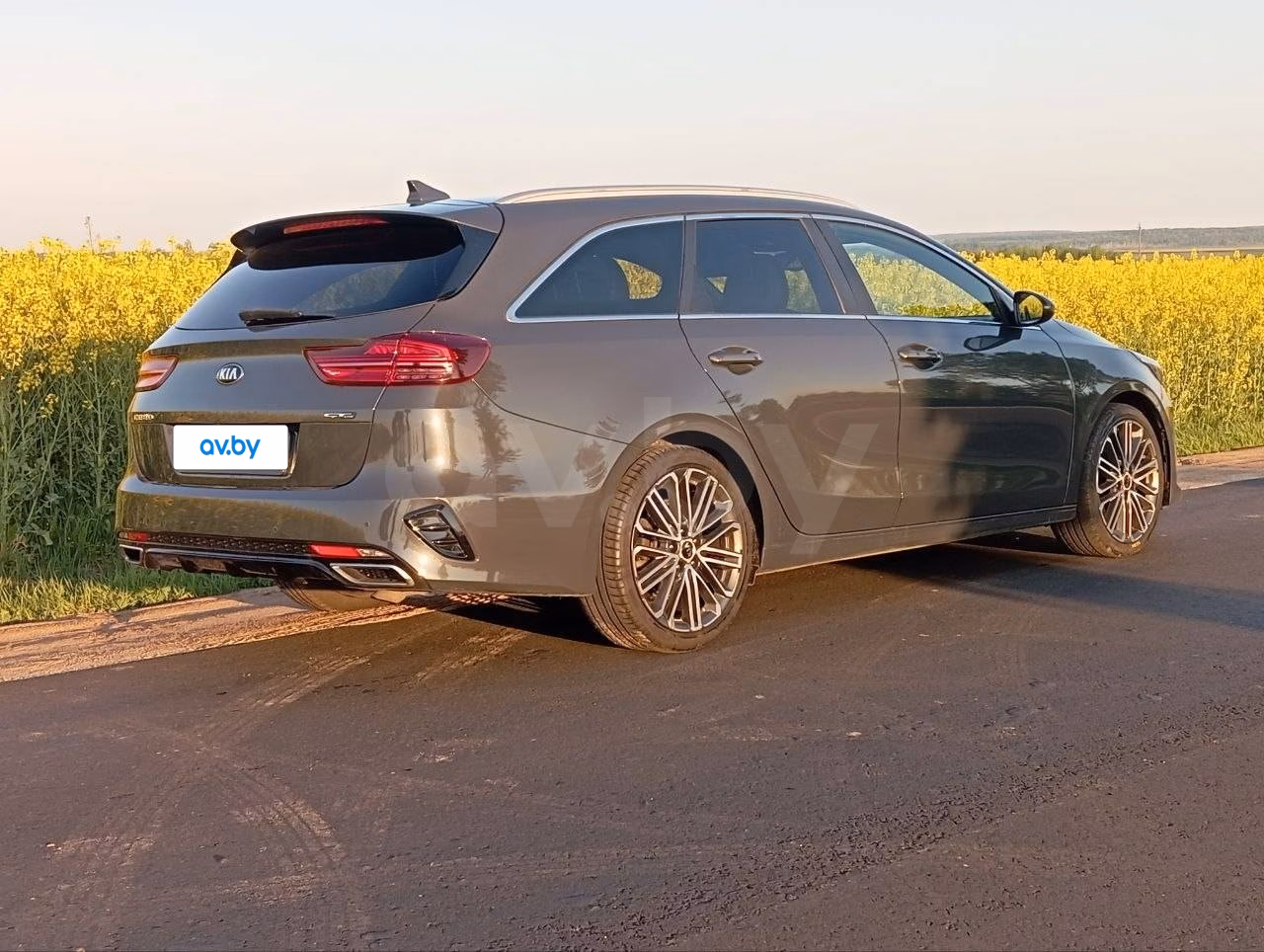 Kia Cee'd фото 6