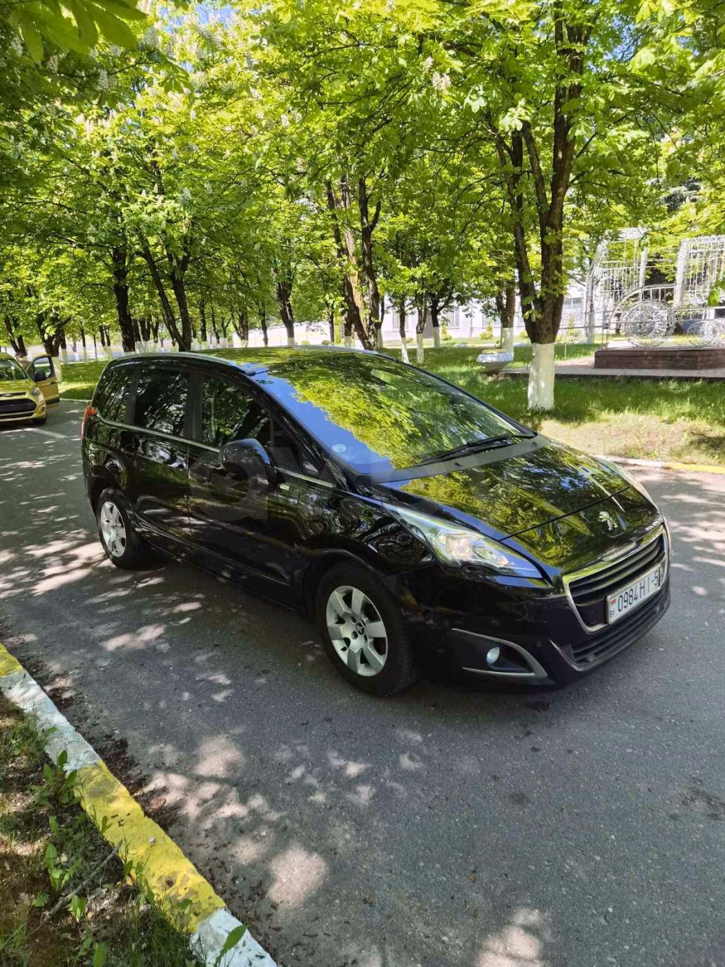 Peugeot 5008 фото 2