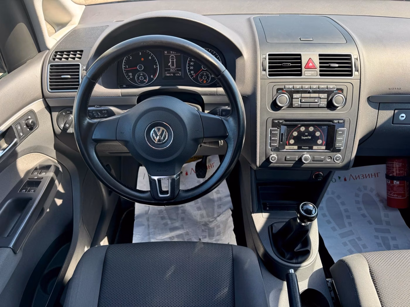 Volkswagen Touran фото 13
