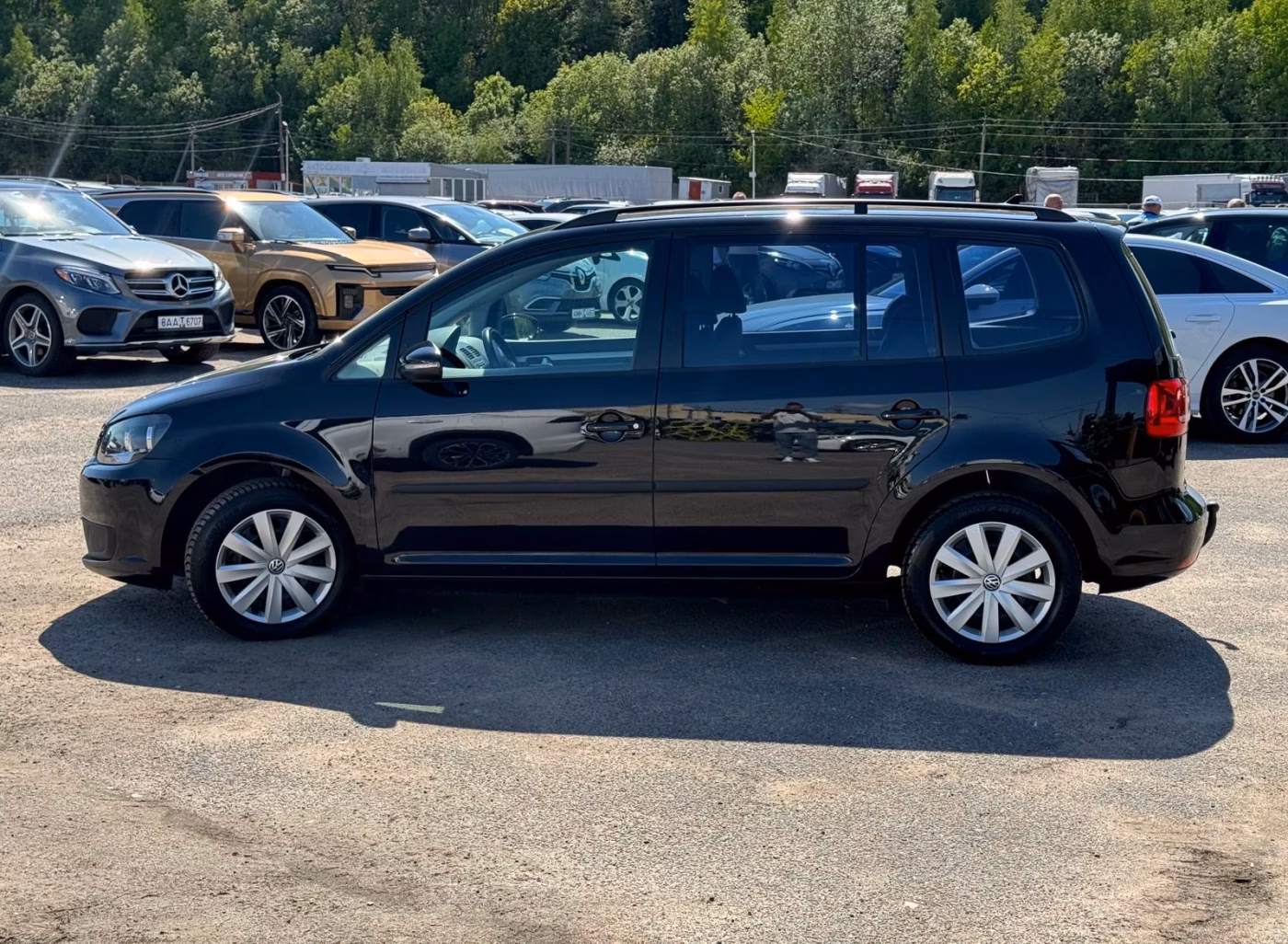 Volkswagen Touran фото 8