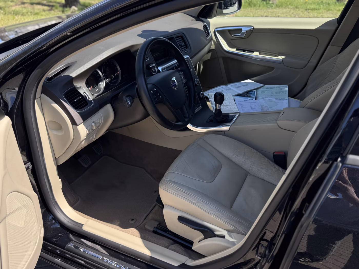 Volvo V60 фото 5
