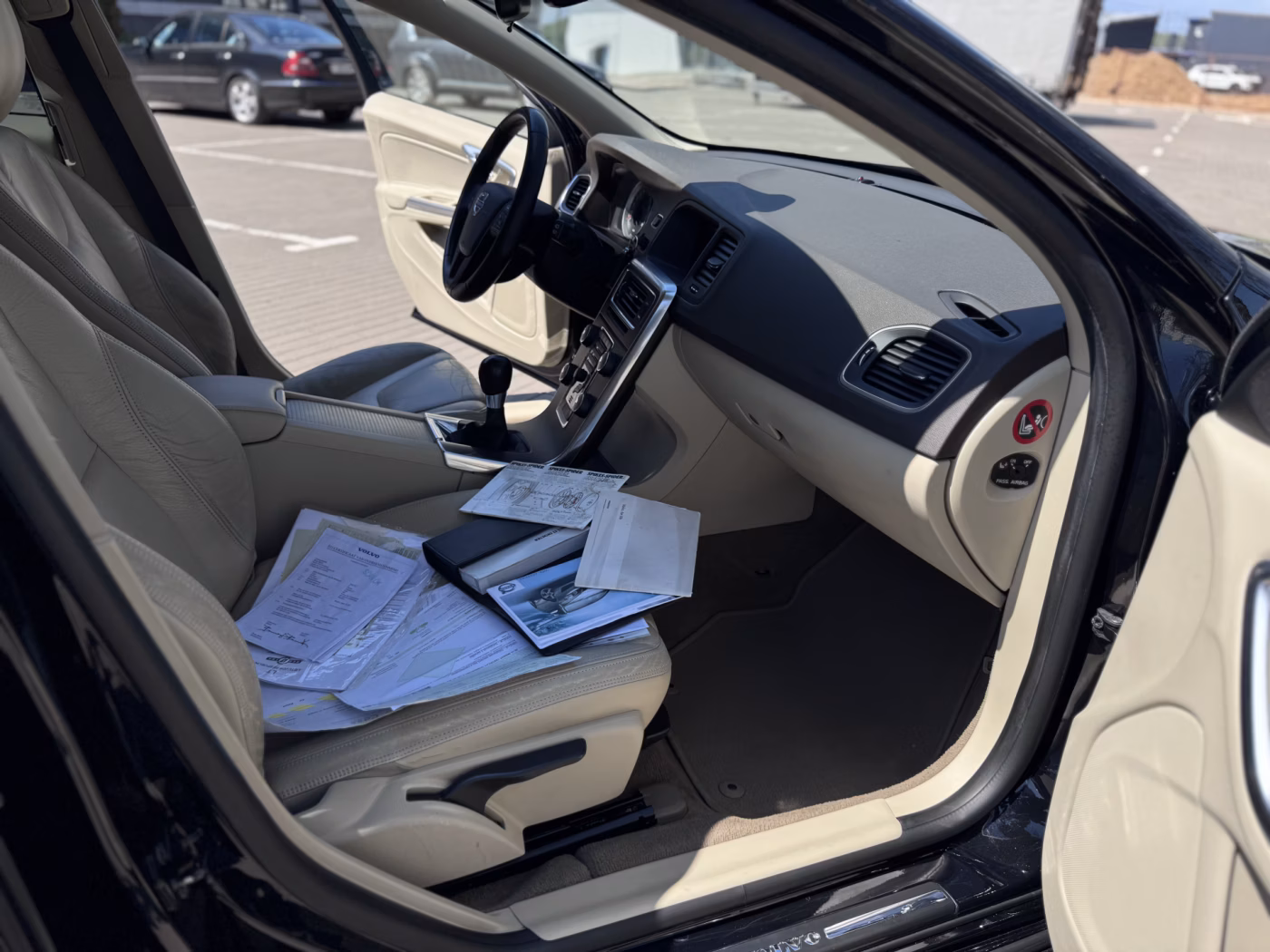 Volvo V60 фото 19